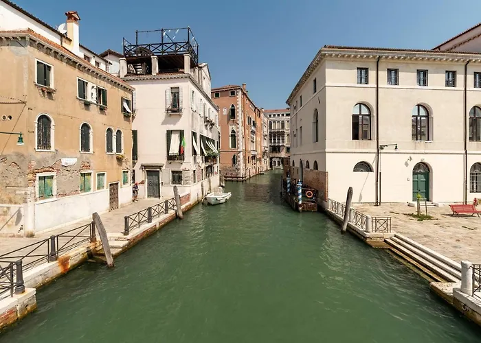 Ca’ Cappello Venetian Apartment M02074212072